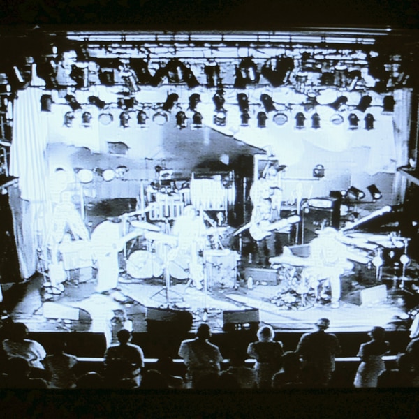 楽天ミュージック | betcover!! 『馬』